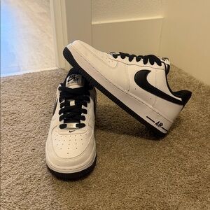 Nike Air Force 1 - size 6.5 men’s - White & Black